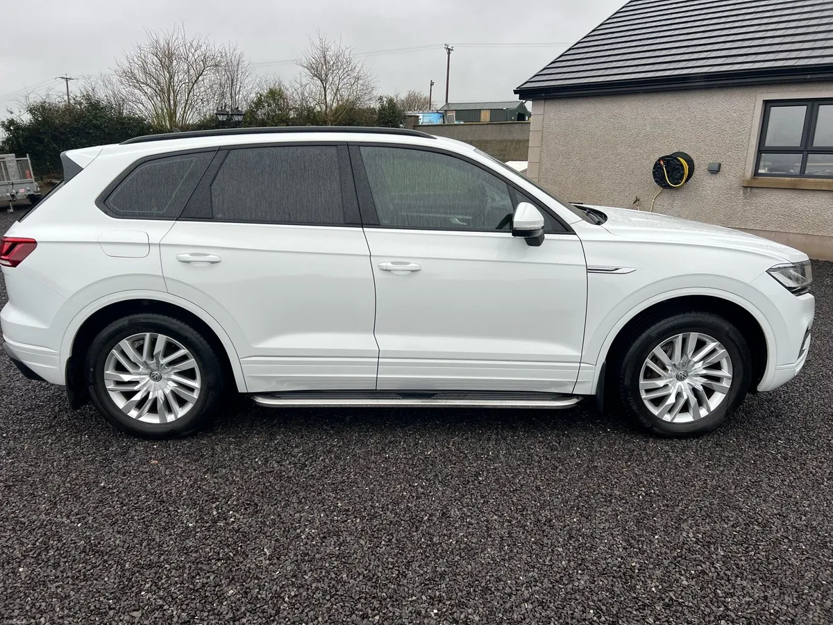 2020 VOLKSWAGEN TOUREAG V6 SE - Image 4