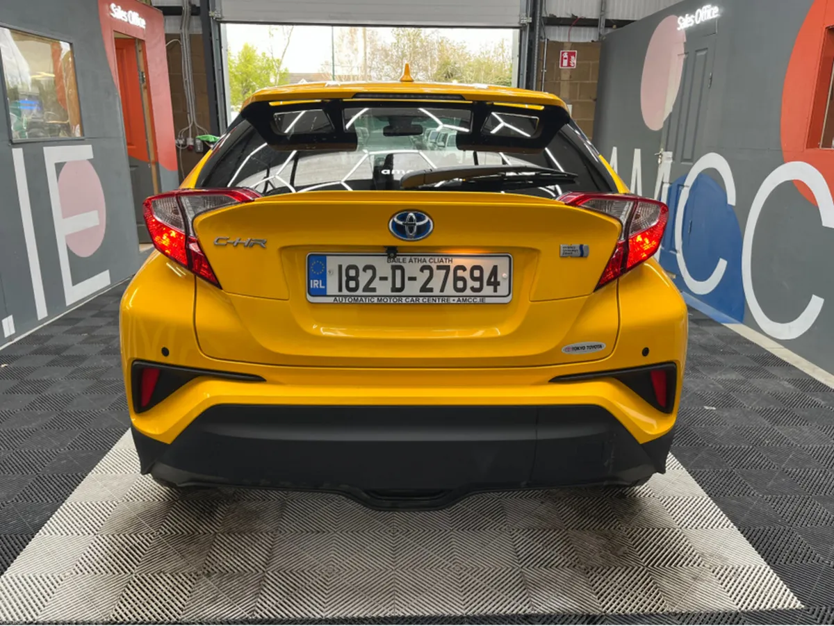 Toyota C-HR 2018 TOYOTA C-HR S 1.8 AUTOMATIC / CRU - Image 3