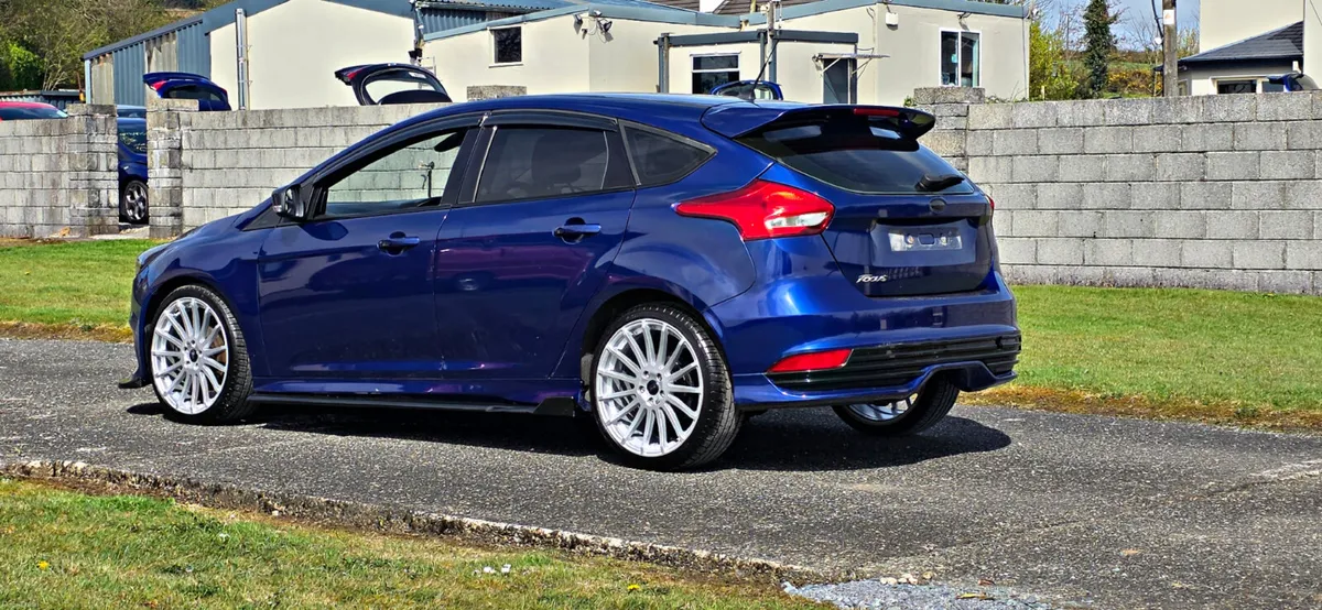 Ford Focus Zetec S /St Line 152 - Image 6