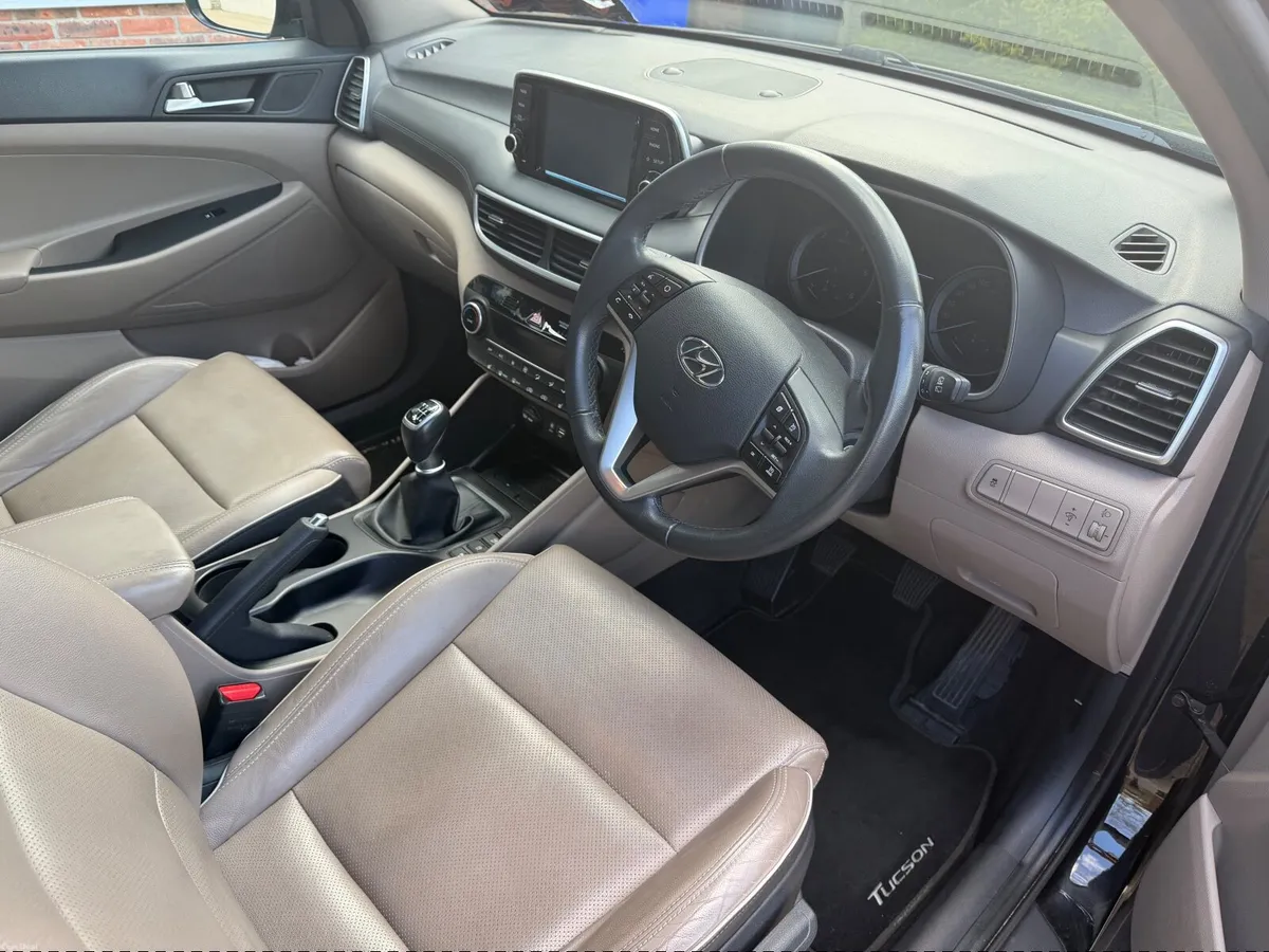 Hyundai Tucson 1.6 CRDI Executive 2019 - Image 2