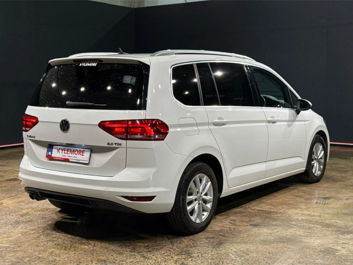 Volkswagen Touran TDI COMFORT LINE - FACTORY ALLOY - Image 4
