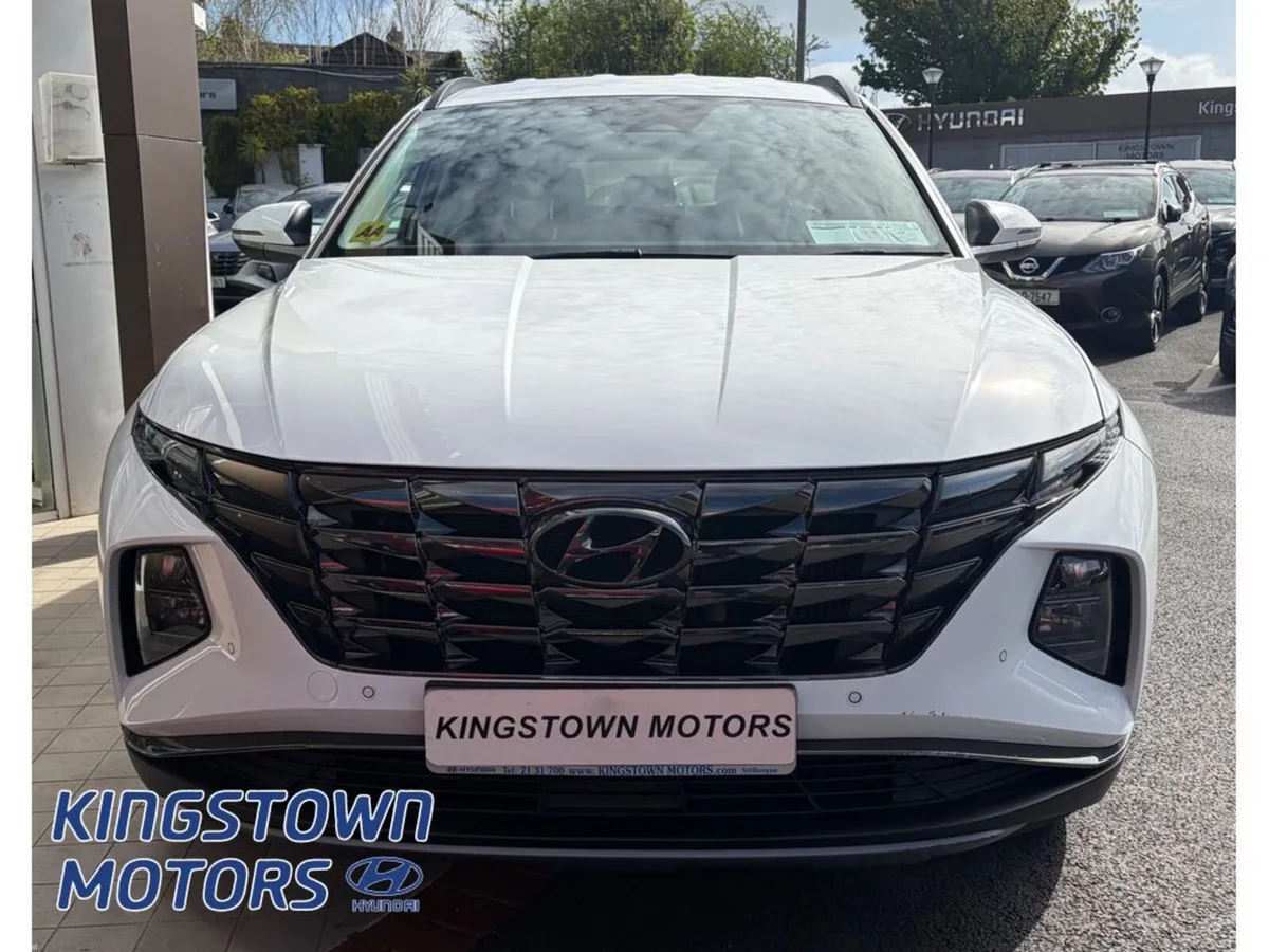 Hyundai Tucson Executive Plus 5DR - Image 2