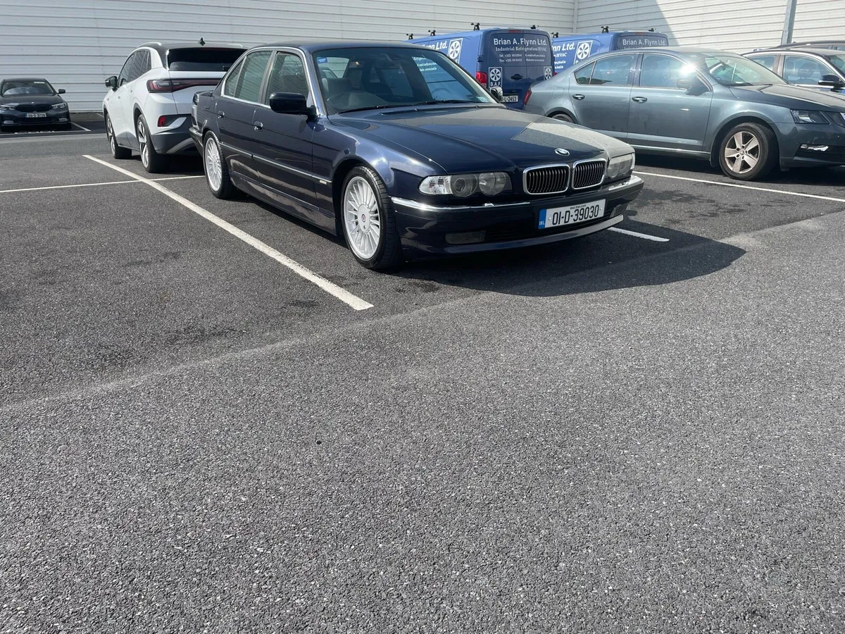 BMW e38 728i - Image 3