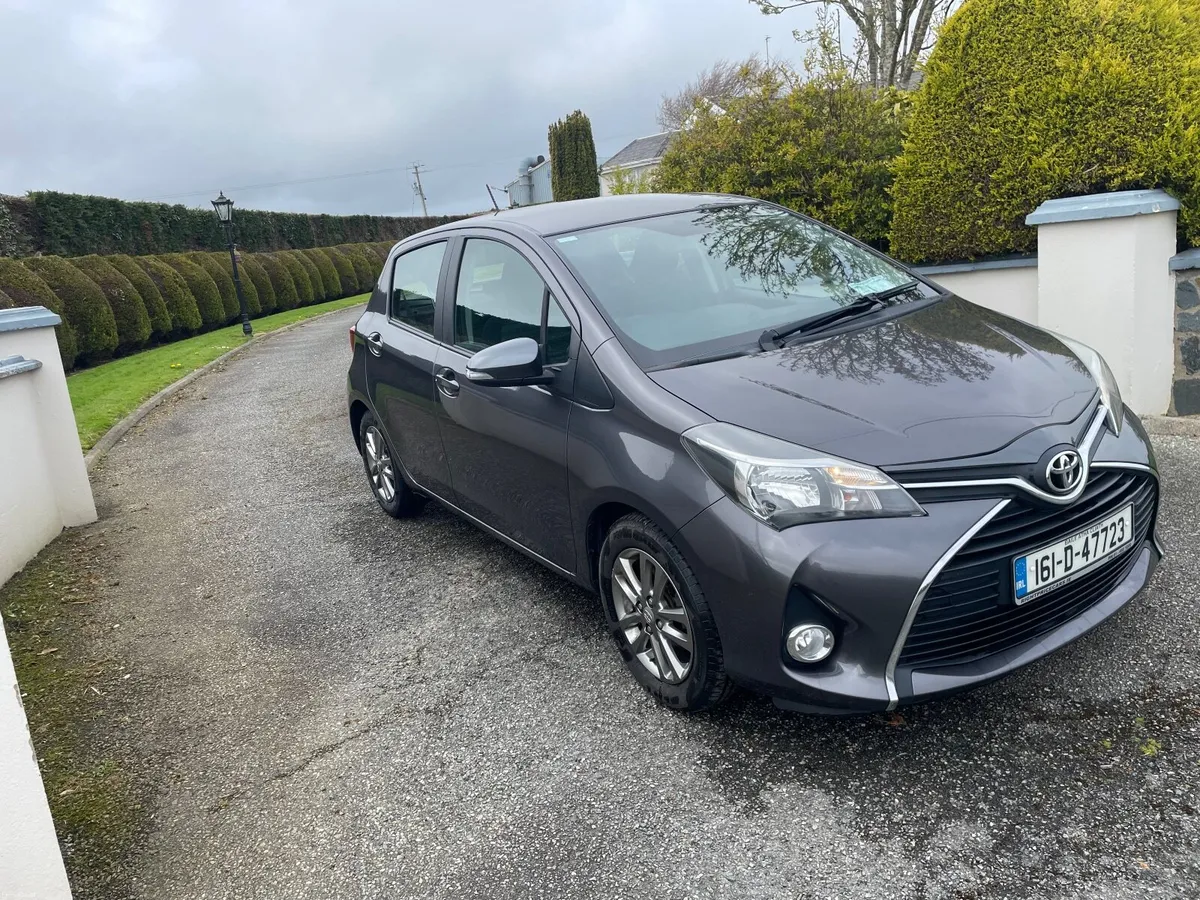 161 Toyota Yaris 1.0 vvti - Image 2
