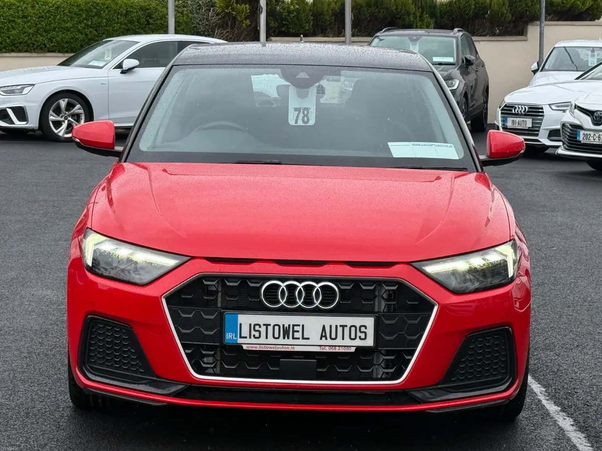 211 AUDI A1  ADVANCED 1.0 AUTOMATIC - Image 2
