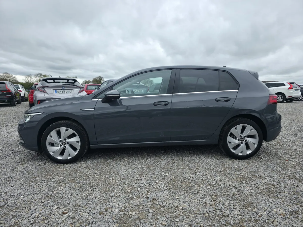 2024 Volkswagen Golf | 2.0 Diesel - Image 2