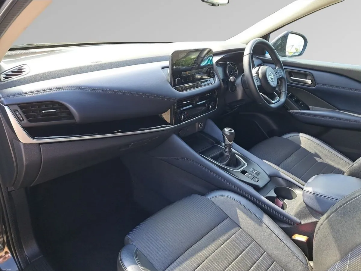 Nissan Qashqai 1.3  MILD HYBRID SV PREMIUM €3000 S - Image 3