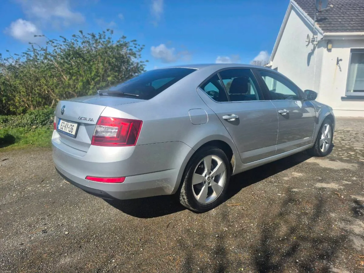 Skoda octavia Elegance - Image 4