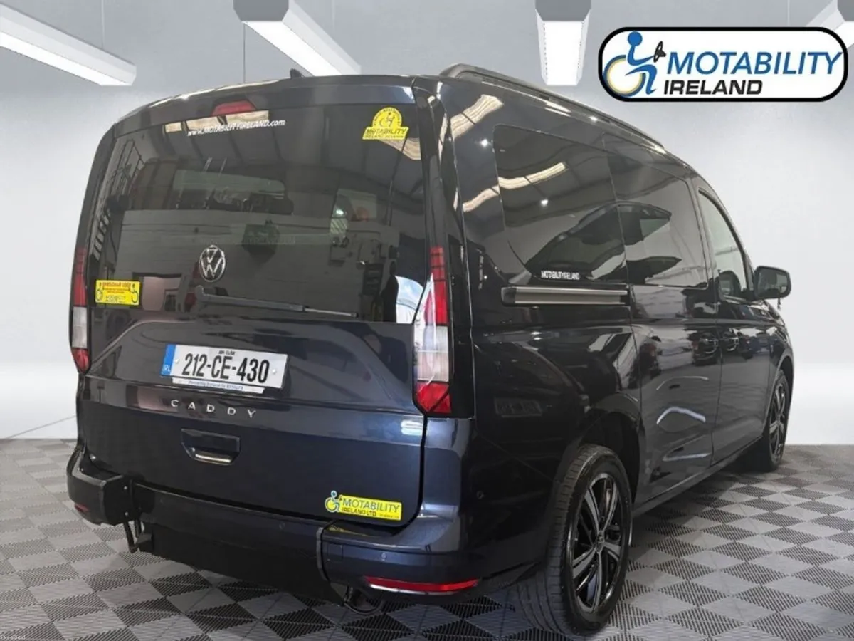 Volkswagen Caddy Life Wheelchair Accessible - Image 2