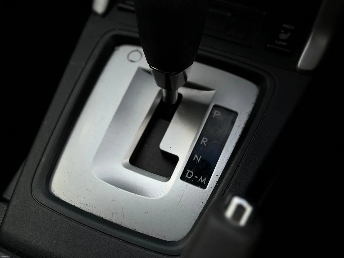 2017 SUBARU FORESTER 2.0 D X CVT 4 4DR AUTO - Image 4