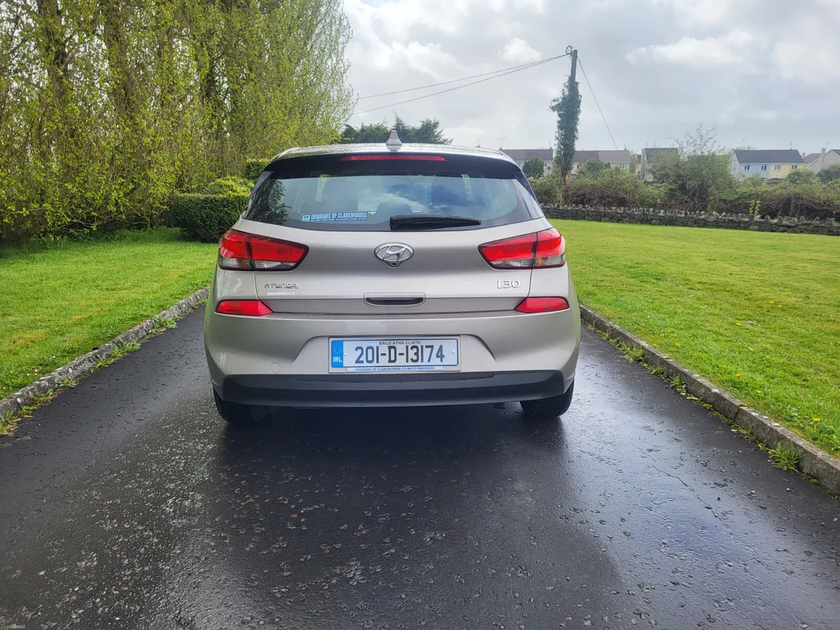 Hyundai i30   DIESEL   LOW KMS - Image 3