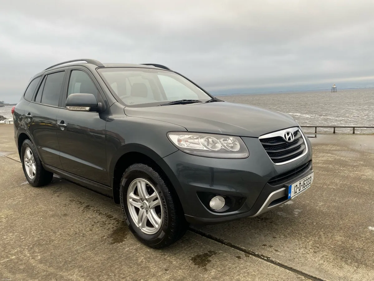 2012 Hyundai Santa FE - Image 1