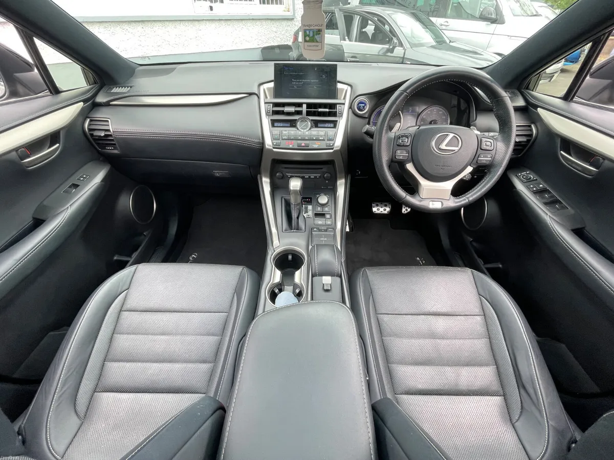 PAN ROOF - HEATED LEATHER - SAT NAV - 270TAX - Image 3