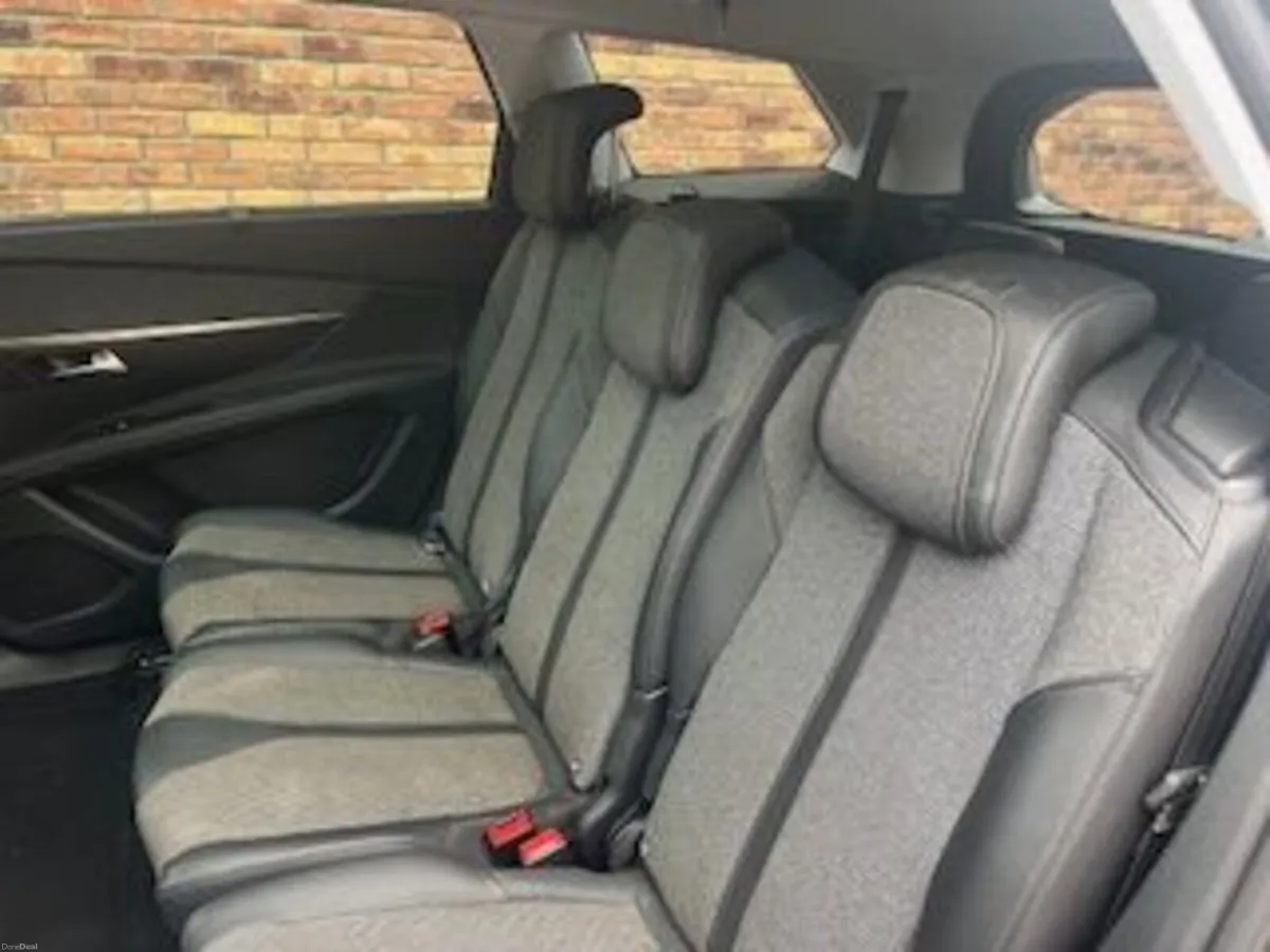 2019 Peugeot 5008 Allure 1.2L Petrol Automatic - Image 3