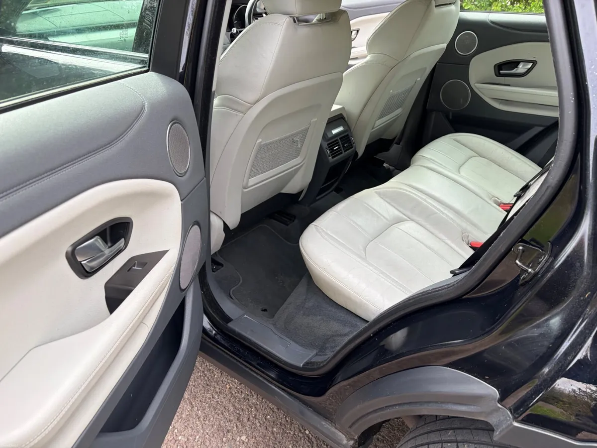 Range Rover Evoque 2018 *NCT 04/28 - Image 3