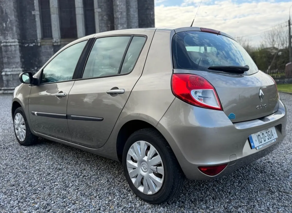 Renault Clio 1.2 petrol - Image 4