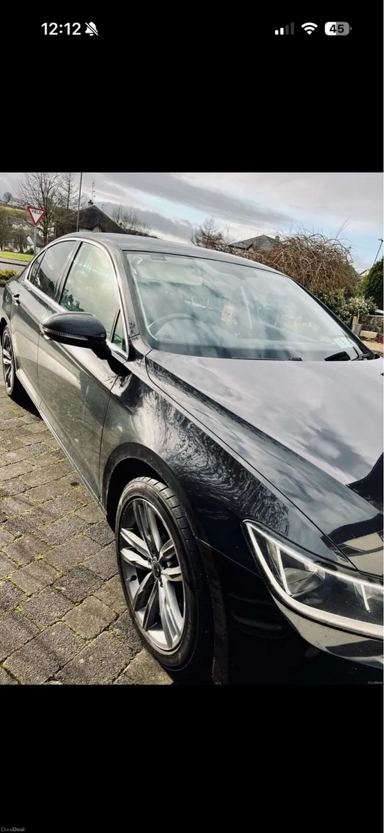 Volkswagen Passat - Image 2