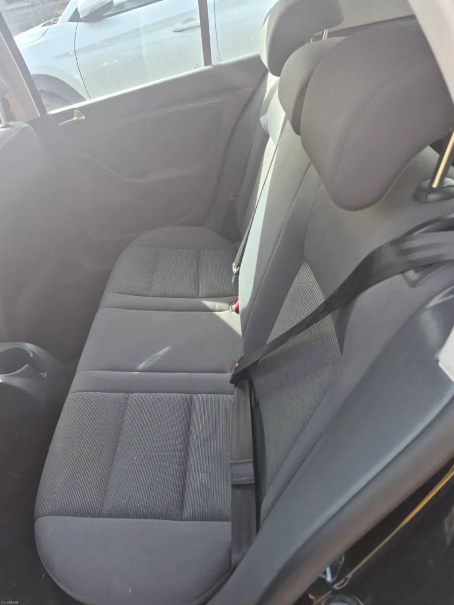 Volswagon golf - Image 4