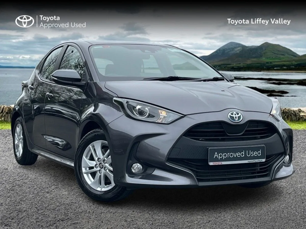 Toyota Yaris YARIS HYBRID LUNA - Image 1
