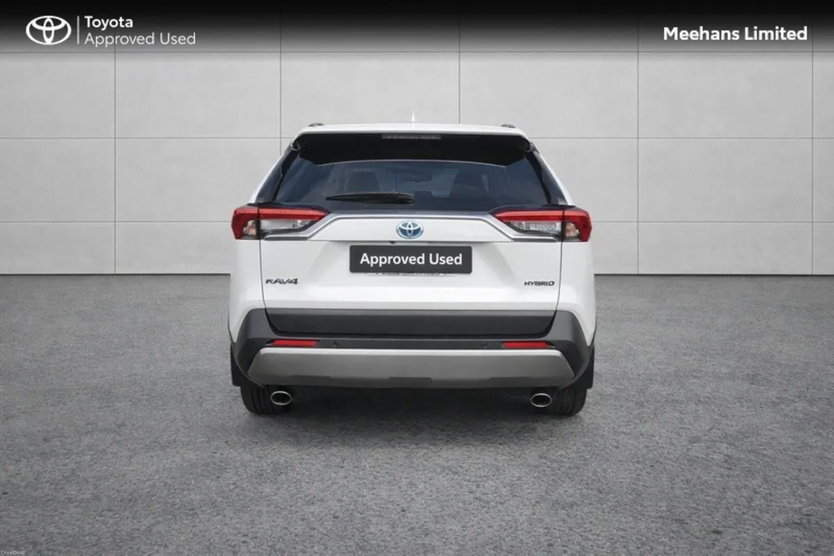 Toyota RAV4 HYBRID PLATINUM FWD - Image 4