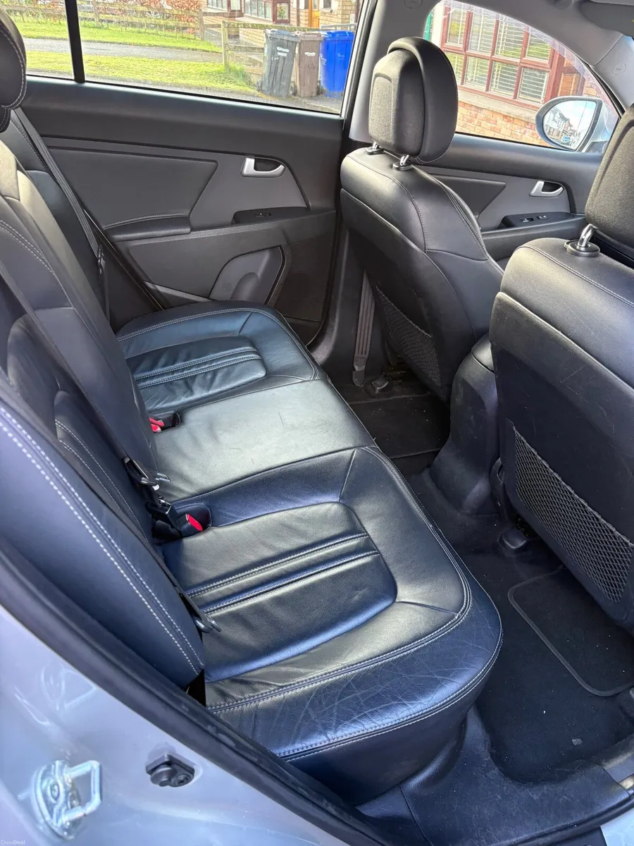 Kia Sportage 2015 - Image 2