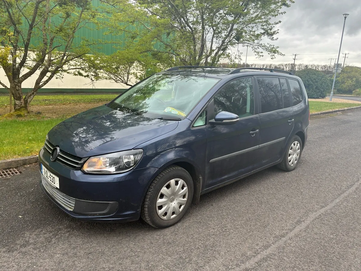 2011 VOLKSWAGEN TOURAN TRENDLINE 7 SEATER - Image 2