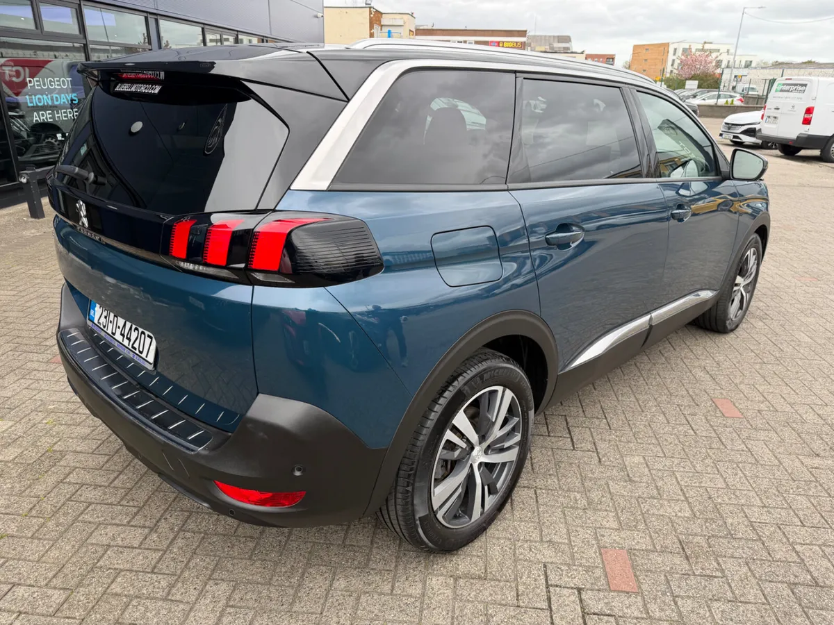 2023 Peugeot 5008 Allure 1.2 Automatic - Image 3