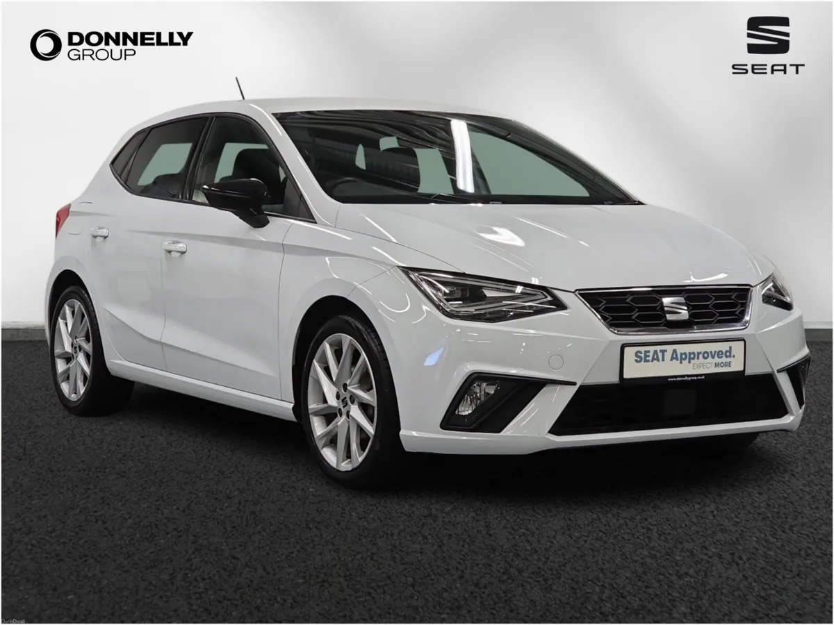 SEAT Ibiza Hatchback FR - Image 1