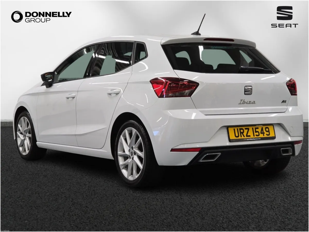 SEAT Ibiza Hatchback FR - Image 3