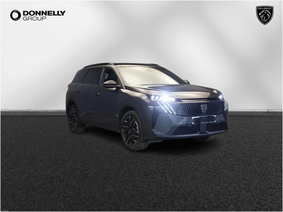 Peugeot 5008 Estate GT - Image 1
