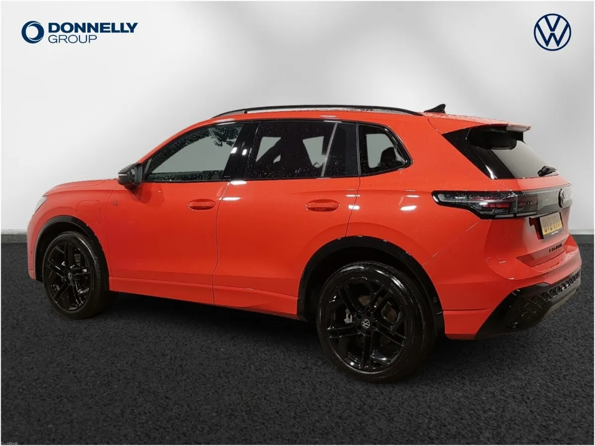 Volkswagen Tiguan Estate R-Line - Image 3