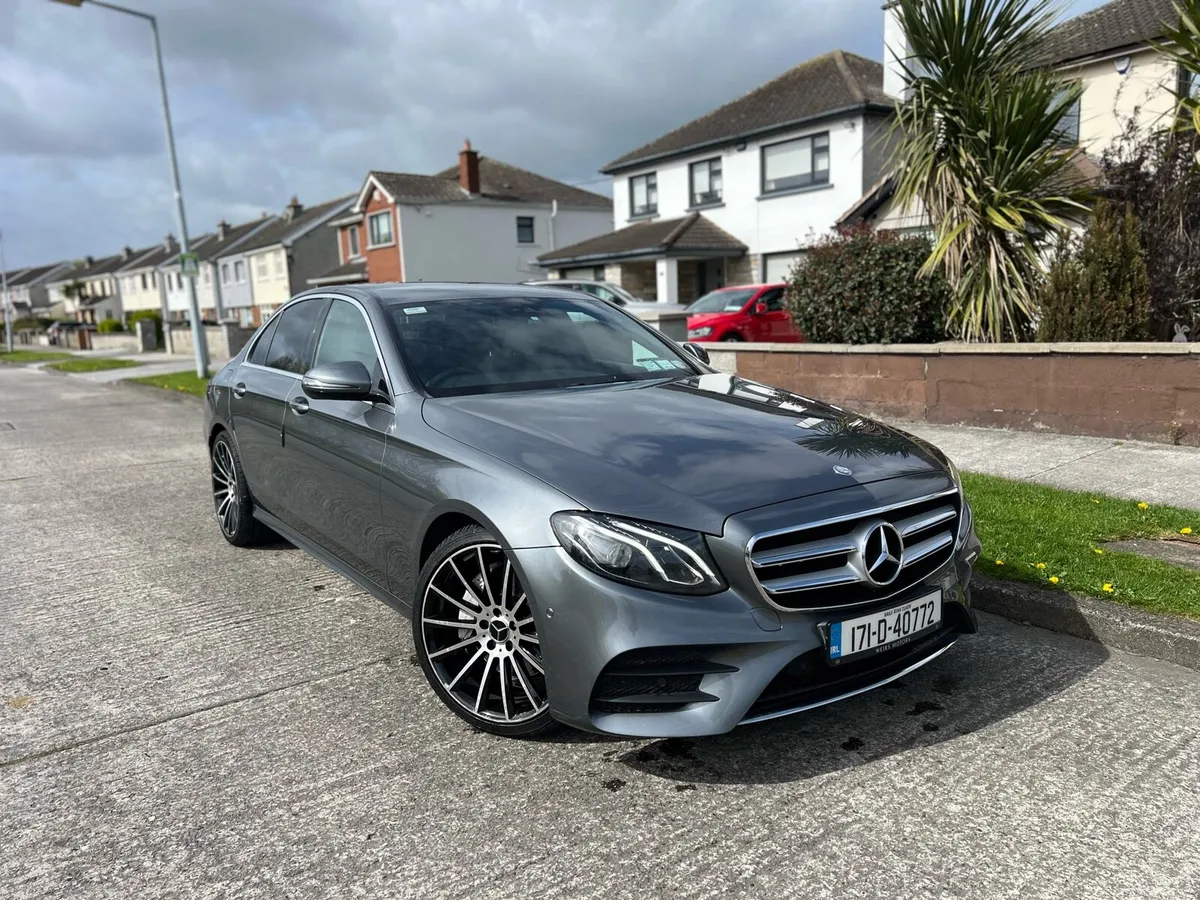 Mercedes benz E 220 CDI AMG LINE - Image 2