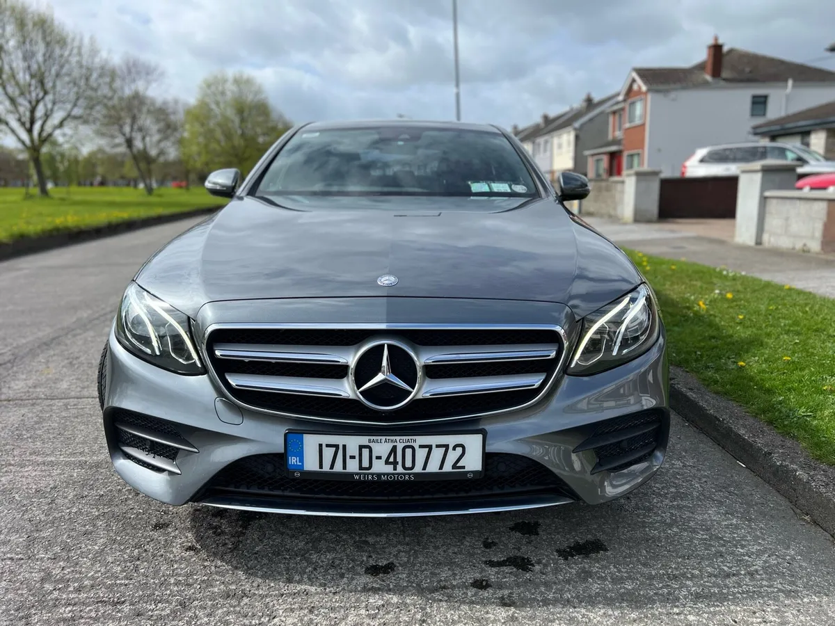 Mercedes benz E 220 CDI AMG LINE - Image 5