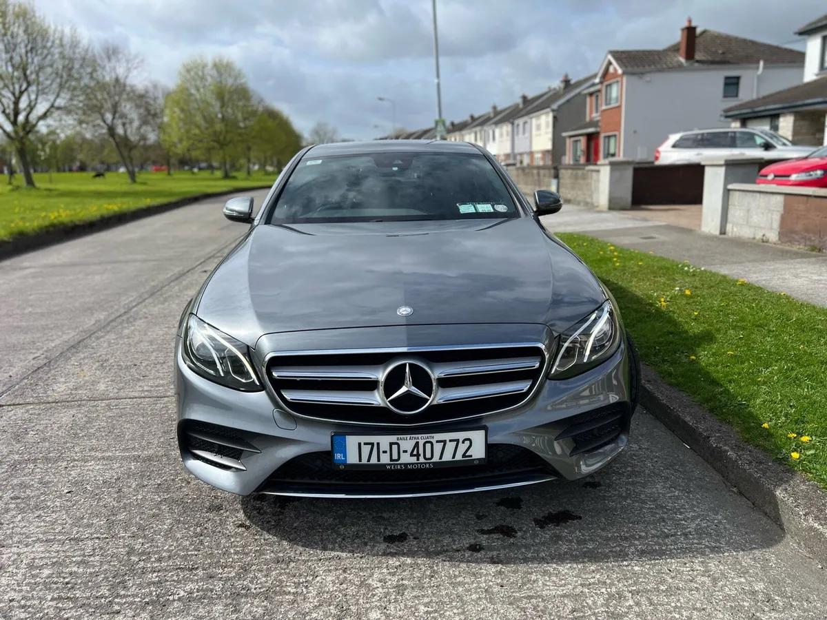 Mercedes benz E 220 CDI AMG LINE - Image 1