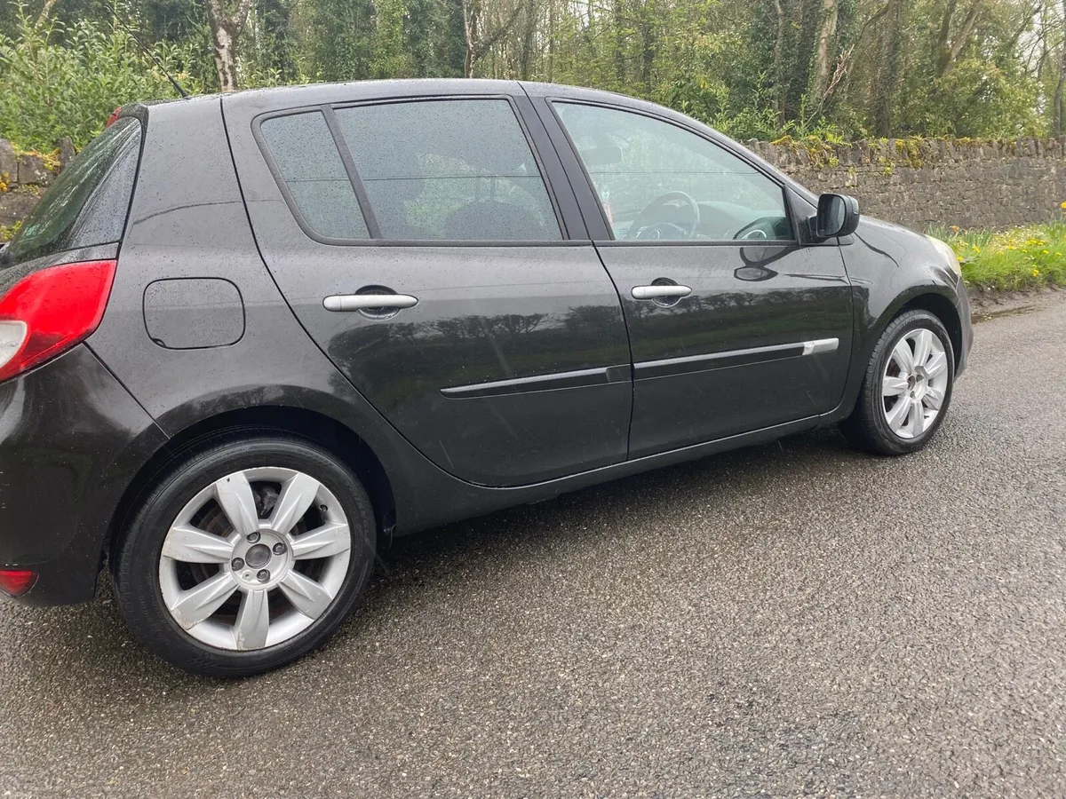 Clio RENAULT CLIO AUTO AS NEW NCT&TAX - Image 4