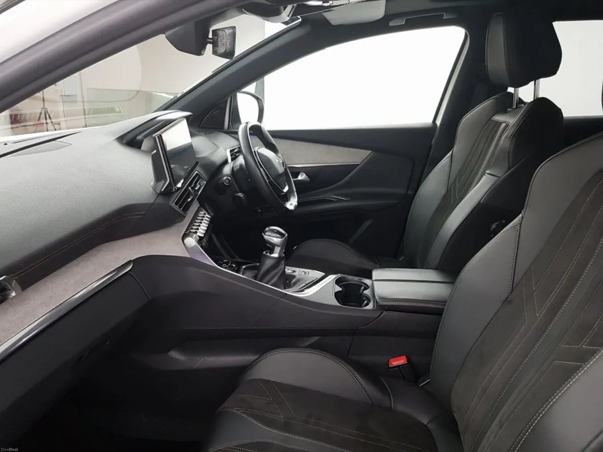 Peugeot 3008 1.2 PureTech 130bhp GT - Image 4