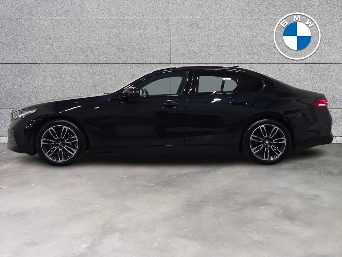 BMW i5 eDrive40 M Sport Saloon - Image 4