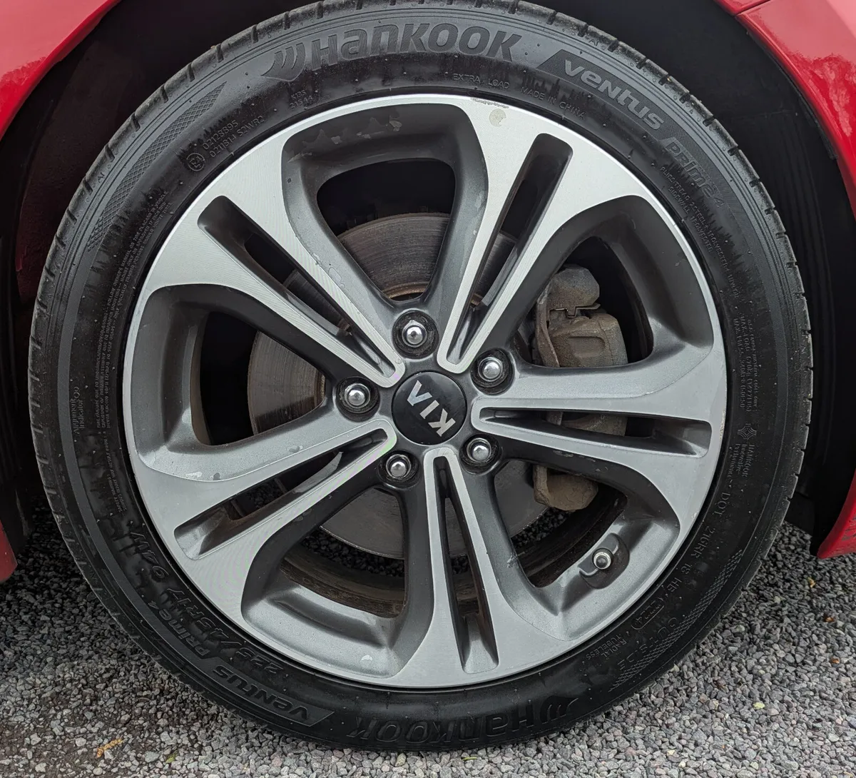 Kia Ceed GT line / Full service history - Image 3