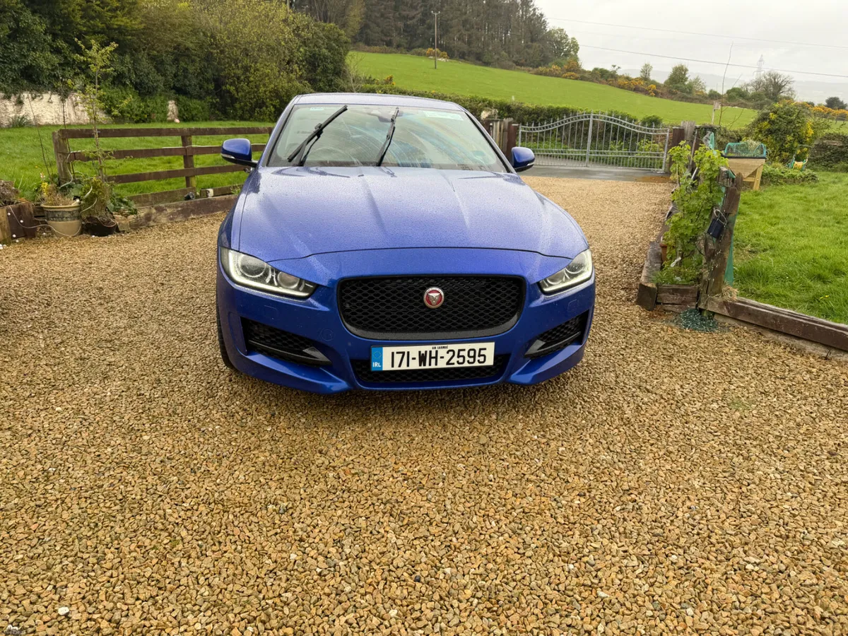 Jaguar XE 2.0 R 2017 - Image 3