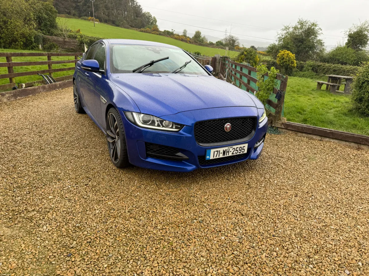 Jaguar XE 2.0 R 2017 - Image 2