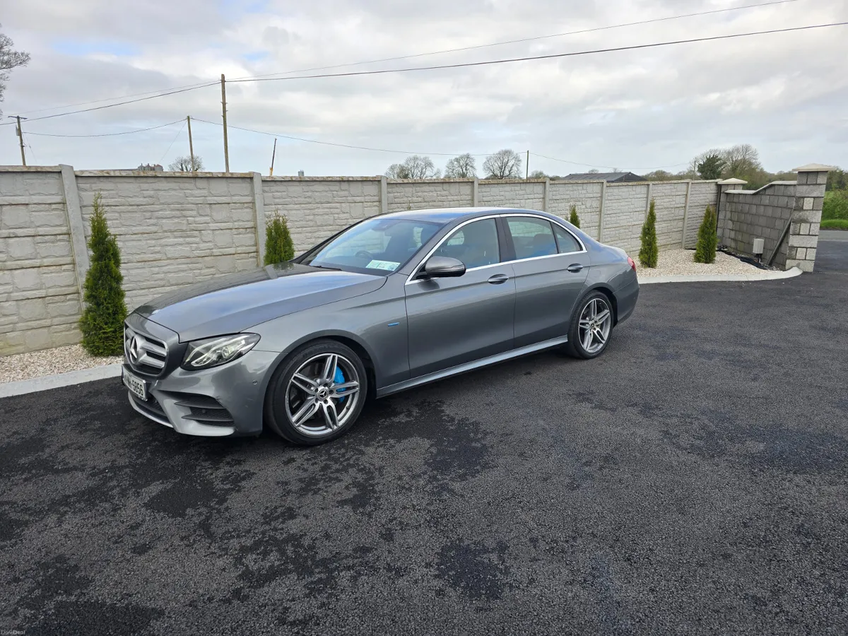 171 Mercedes E 350e Amg Line Plug in Hybrid - Image 5