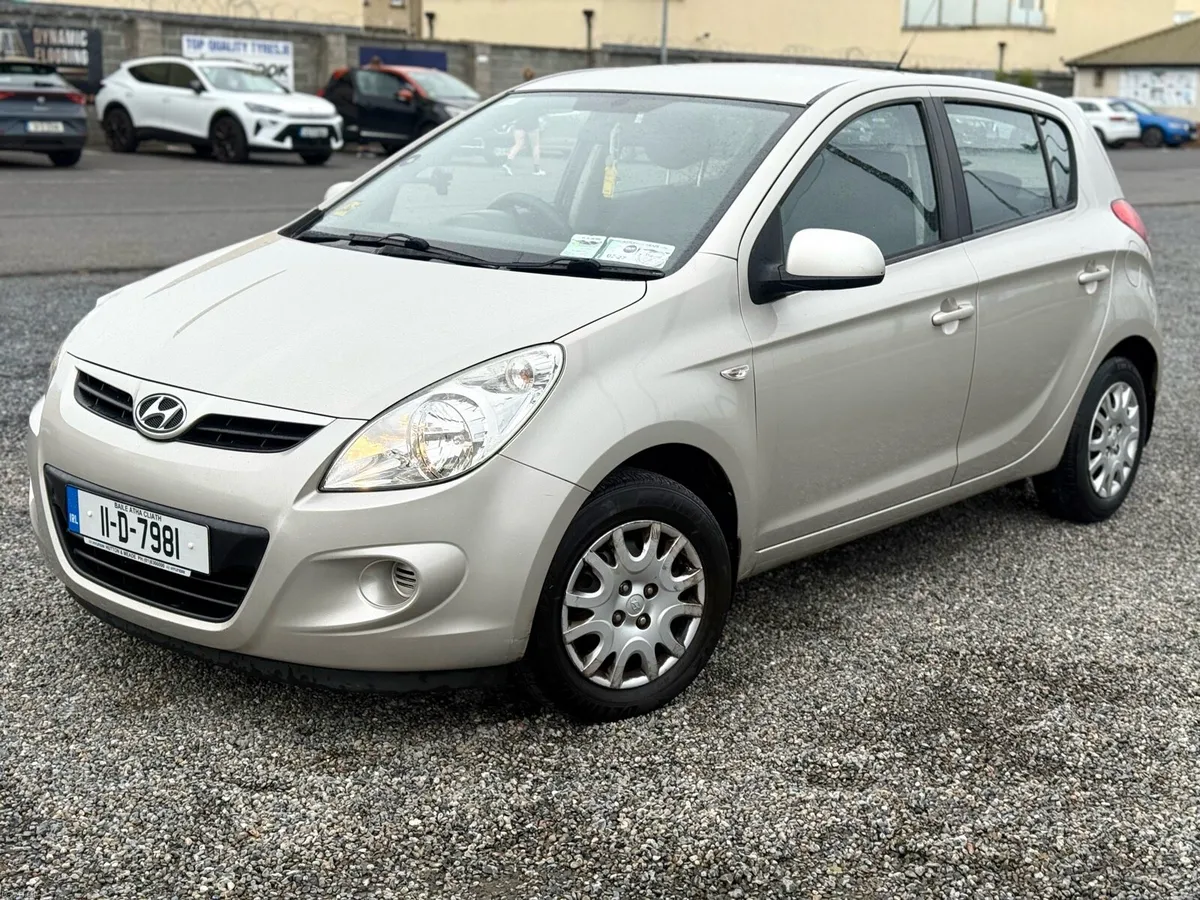 11 Hyundai i20 1.2 Low Km New Nct - Image 2