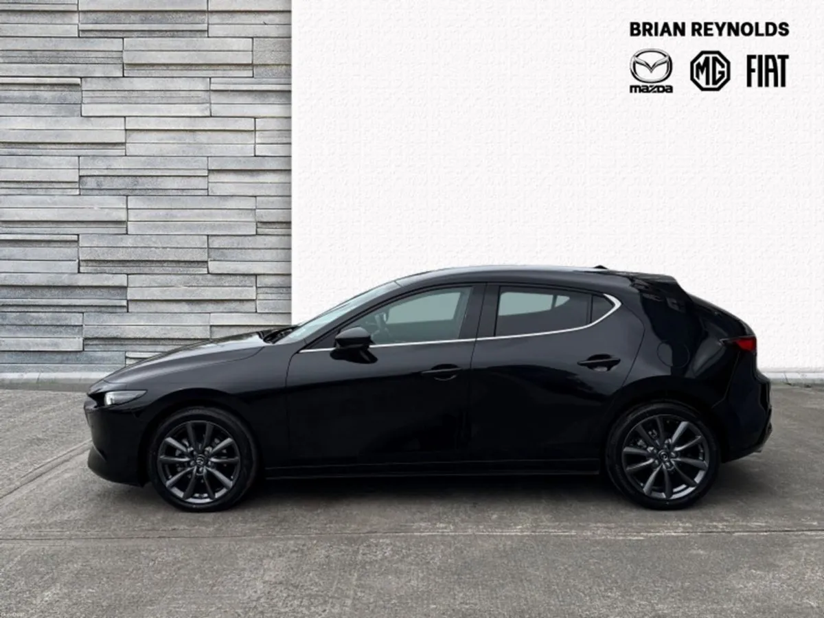Mazda Mazda3 2.5L e-SKYACTIV G 140ps 6MT Takumi - Image 5