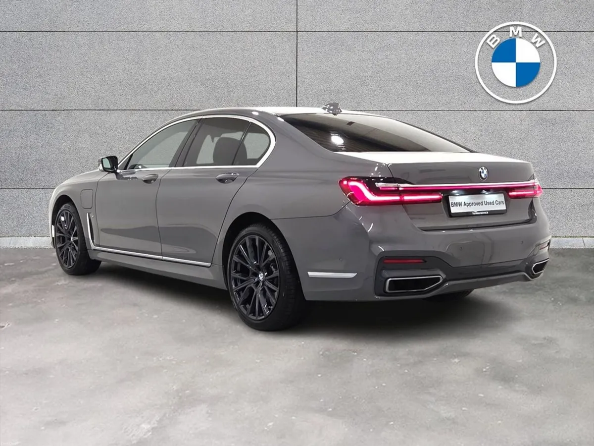 BMW 7-Series 745e M Sport Saloon - Image 3