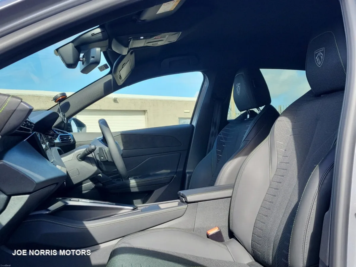 Peugeot 308 GT HYBRID 145BHP DEMONSTRATION MODEL - Image 4