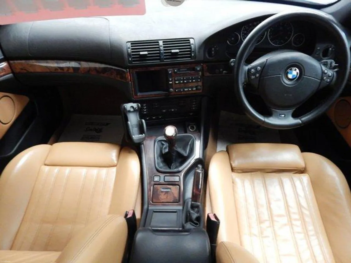 BMW M5 M5 5.0 // MANUAL // IMMACULATE CONDITION // - Image 5