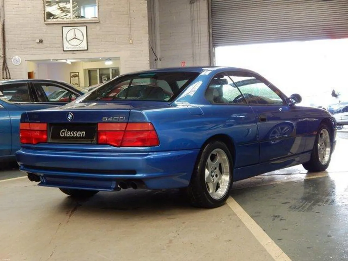 BMW 8-Series 840CI SPORT // SUNROOF // ADJUSTABLE - Image 2