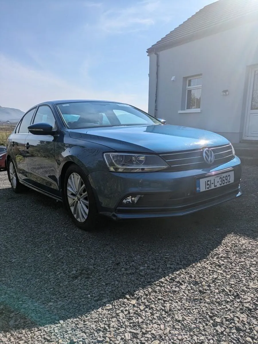 2015 Volkswagen Jetta - Image 3