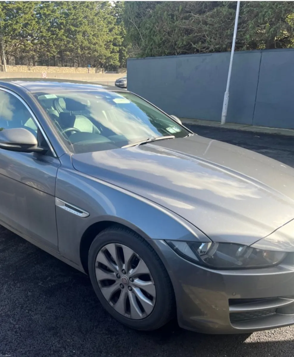 Jaguar XE 2016 - Image 1