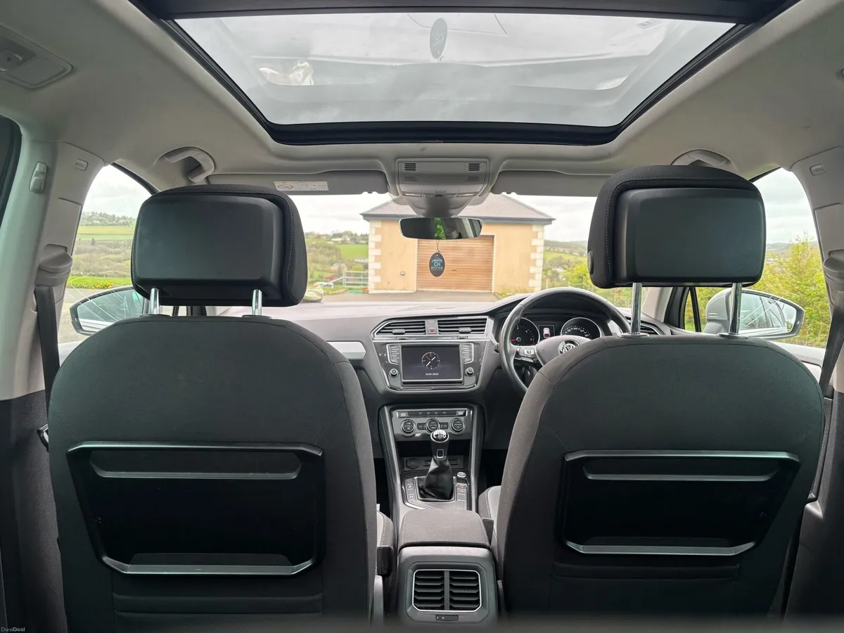 Volkswagen Tiguan 2.0L TDI Comfortline 115 BHP - Image 3